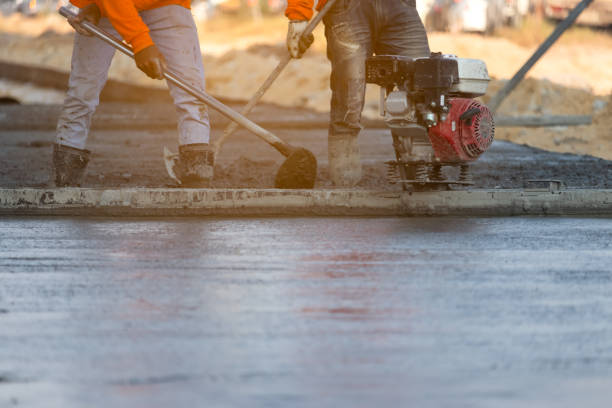 Best Concrete Pool Decks in Oakhurst, CA